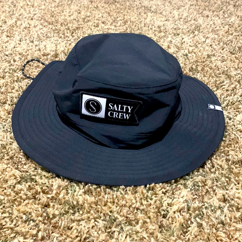 Salty Crew bucket hat with adjustable drawstring. Worn literally once.